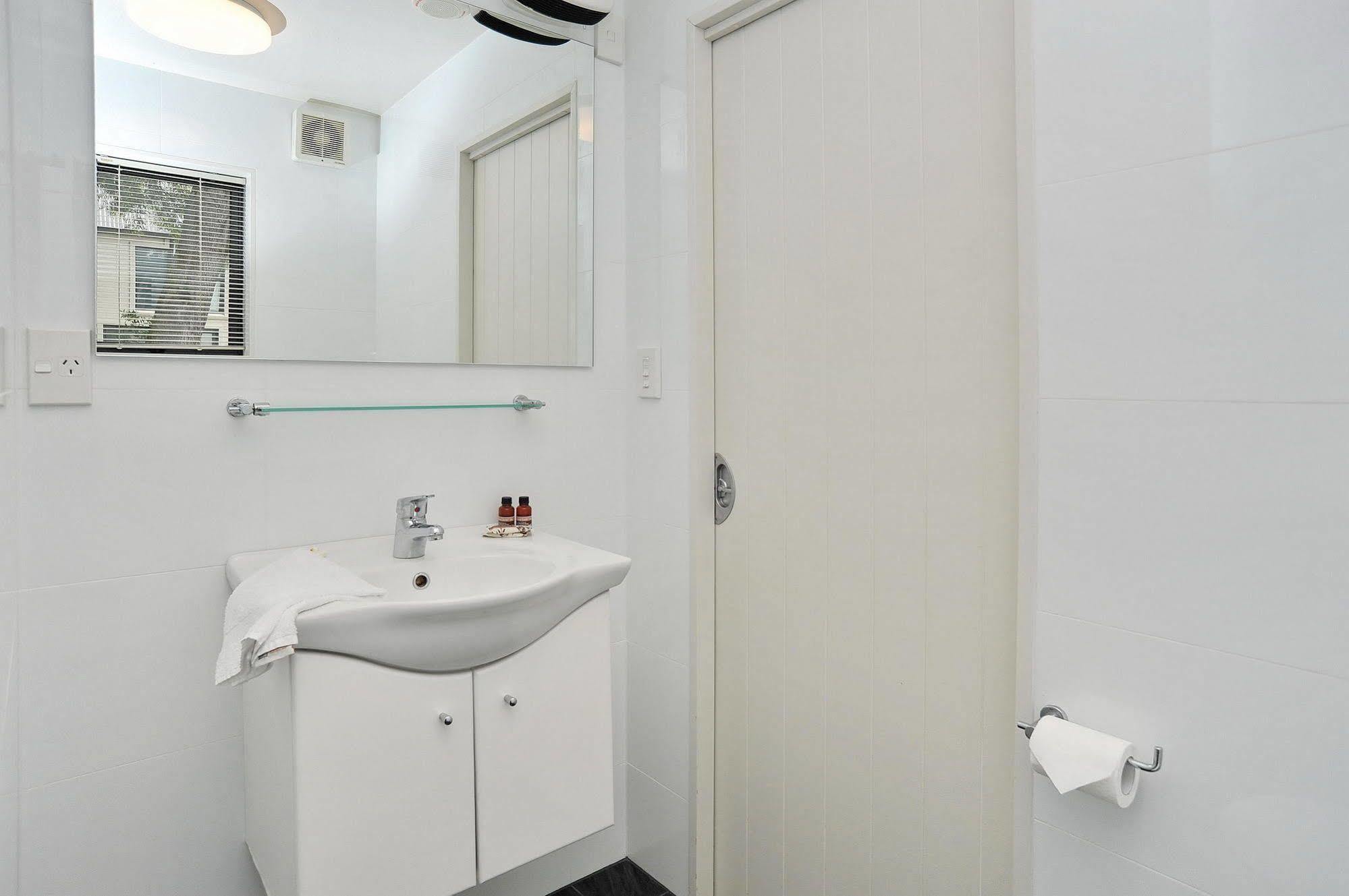 Carlton Villa 2 - Christchurch Holiday Homes エクステリア 写真